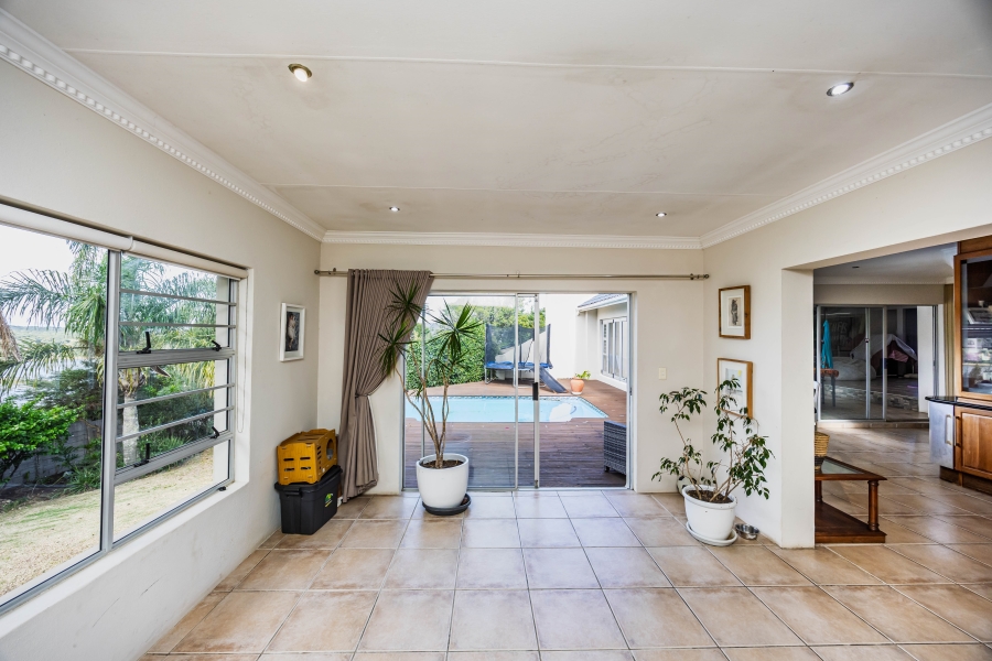 4 Bedroom Property for Sale in Beacon Bay Eastern Cape